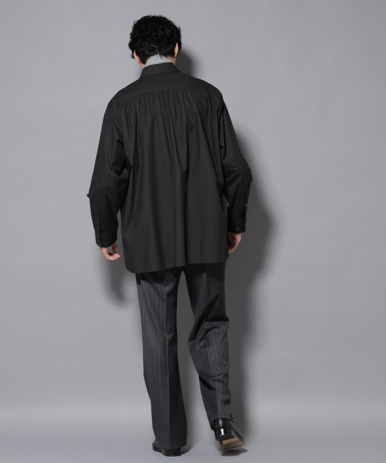 「ASSEMBLANC」シルク混ブザムシャツ 6685220223