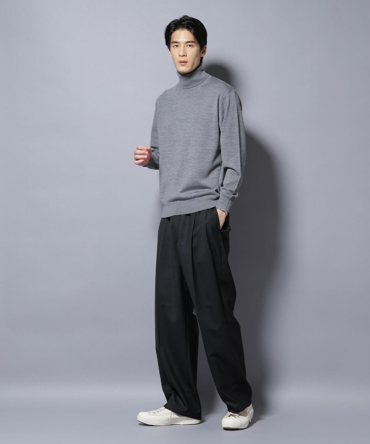 「毛玉レスニット」ファインゲージタートルネック 6685222204