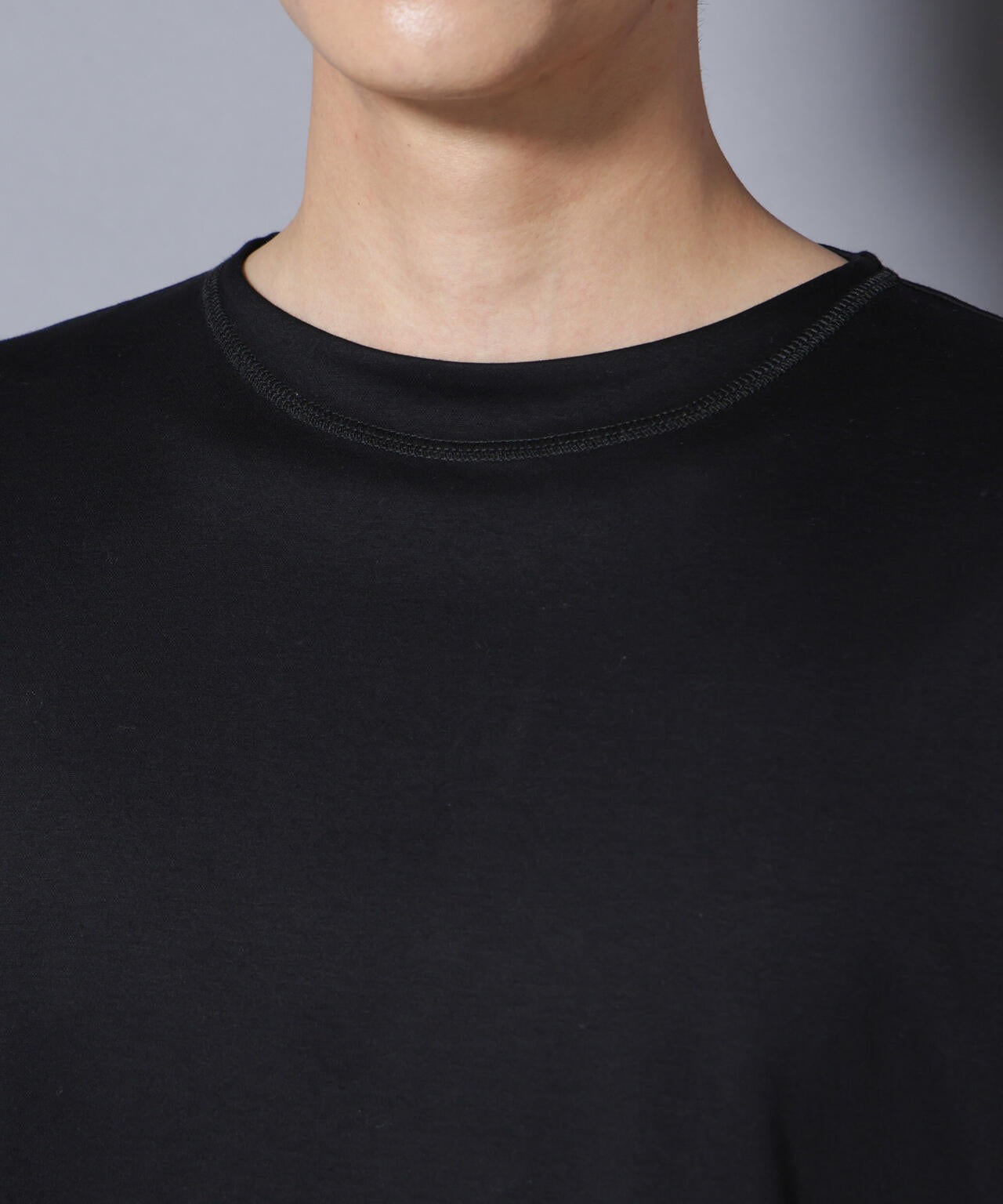｢NJ/CLUB｣モクロディ ボートネック サイドスリットTシャツ 6685223214