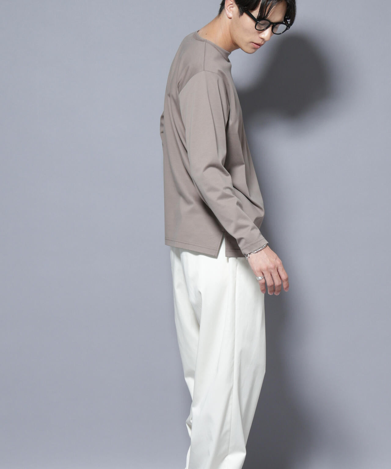 ｢NJ/CLUB｣モクロディ ボートネック サイドスリットTシャツ 6685223214