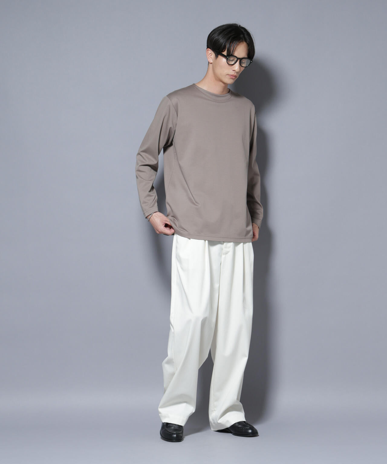 ｢NJ/CLUB｣モクロディ ボートネック サイドスリットTシャツ 6685223214