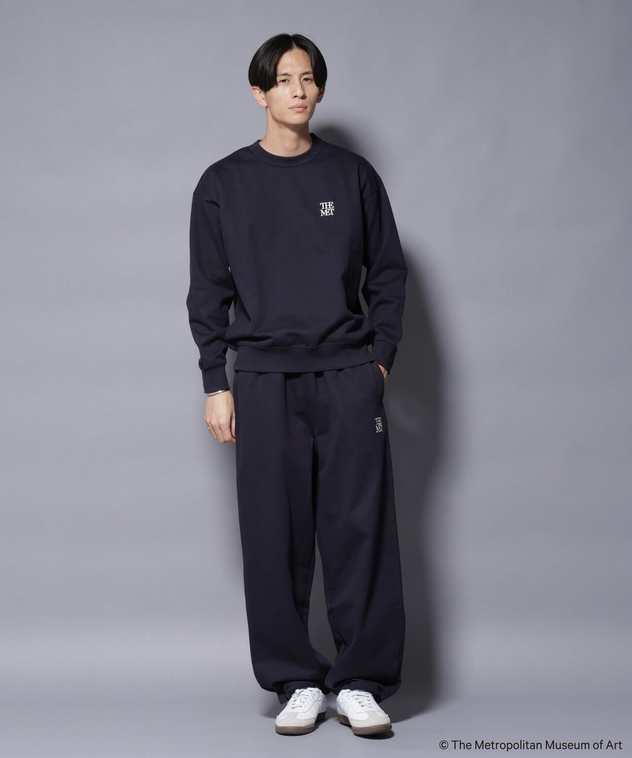 「The Met」ロゴ×アーカイブロゴ刺繍スウェット(セットアップ可) 6685223243