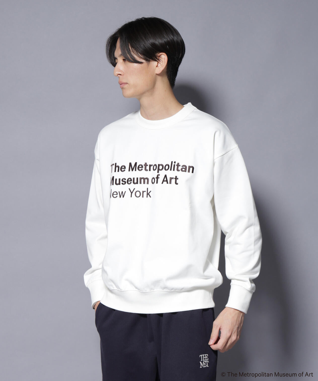 「The Met」 リーガルネーム刺繍 スウェット 6685223244