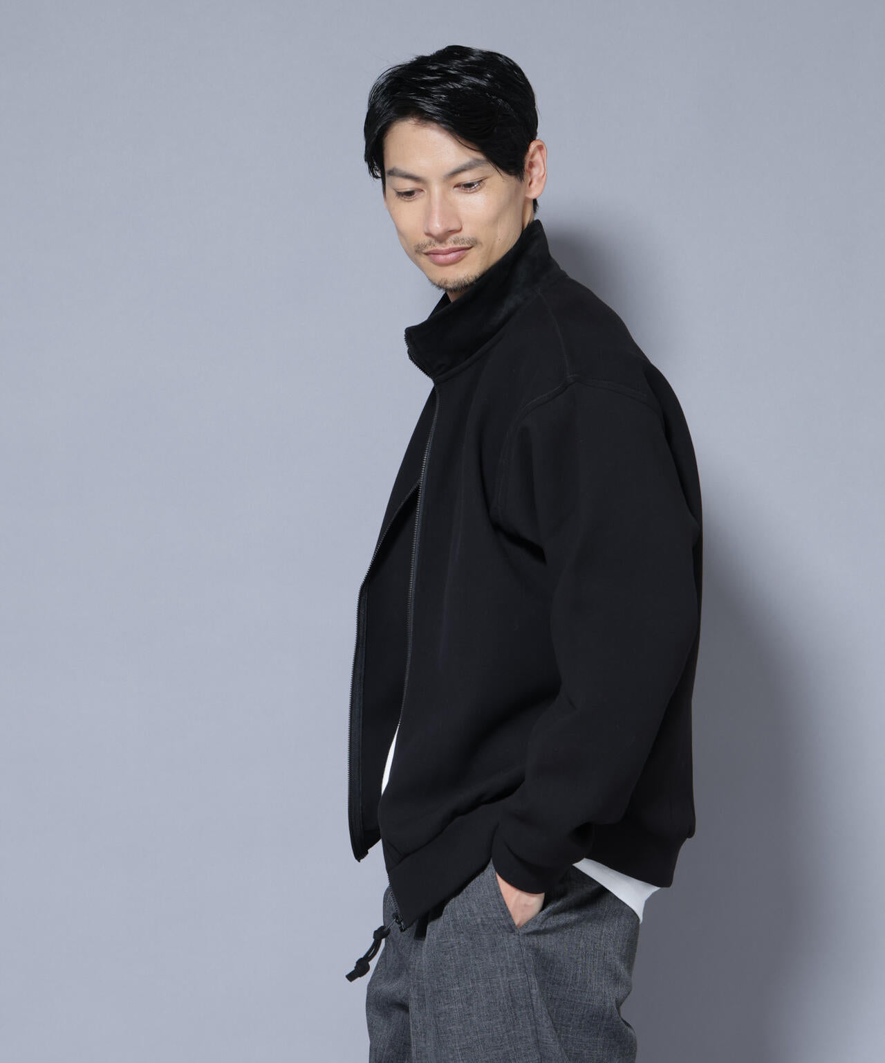 スーパーストレッチブラッシュドポンチブルゾン 6685223246