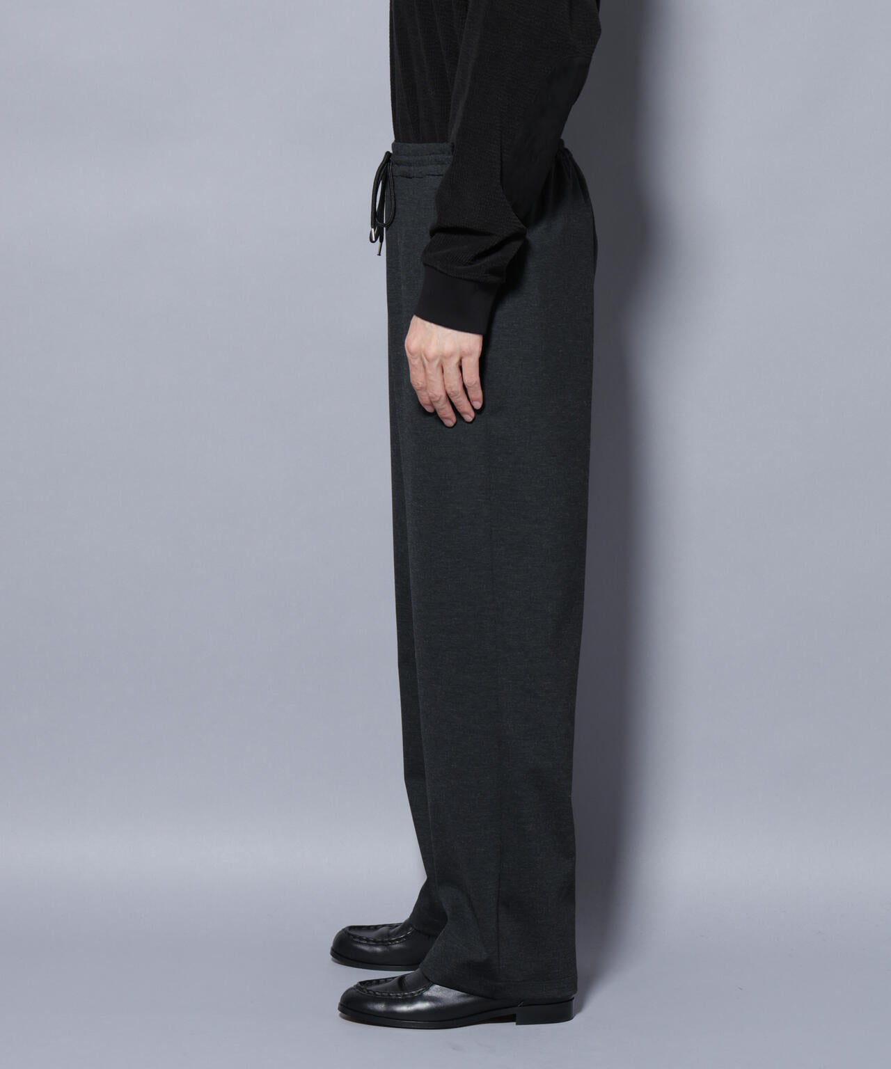 DELEGANTE TECH+ トラックパンツ 6685227206