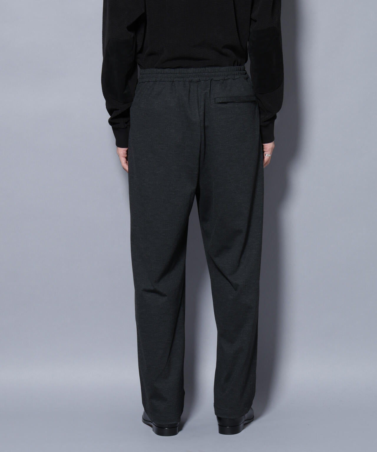 DELEGANTE TECH+ トラックパンツ 6685227206