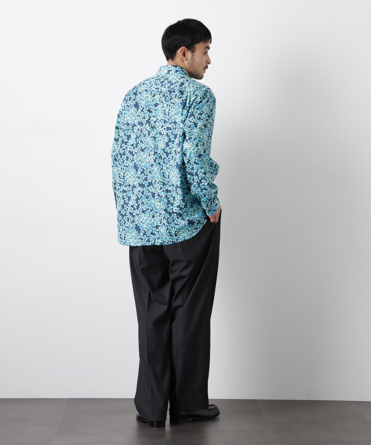 「EDITRIAL PRINT」アートフラワーシャツ 6686120215