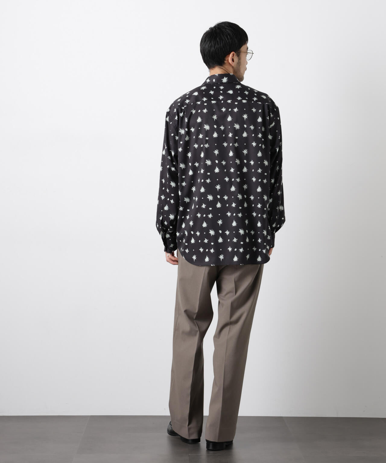 「EDITRIAL PRINT」アートフラワーシャツ 6686120215