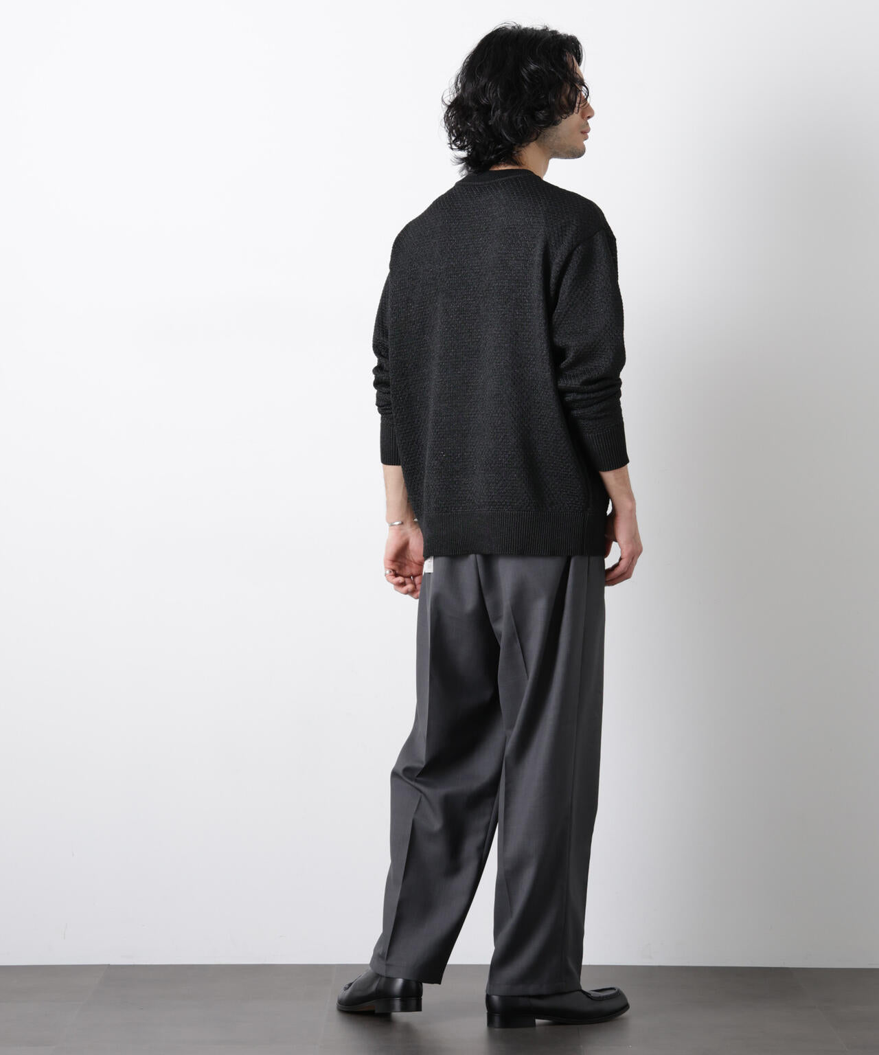 ギマクルーネックプルオーバー 6686122203