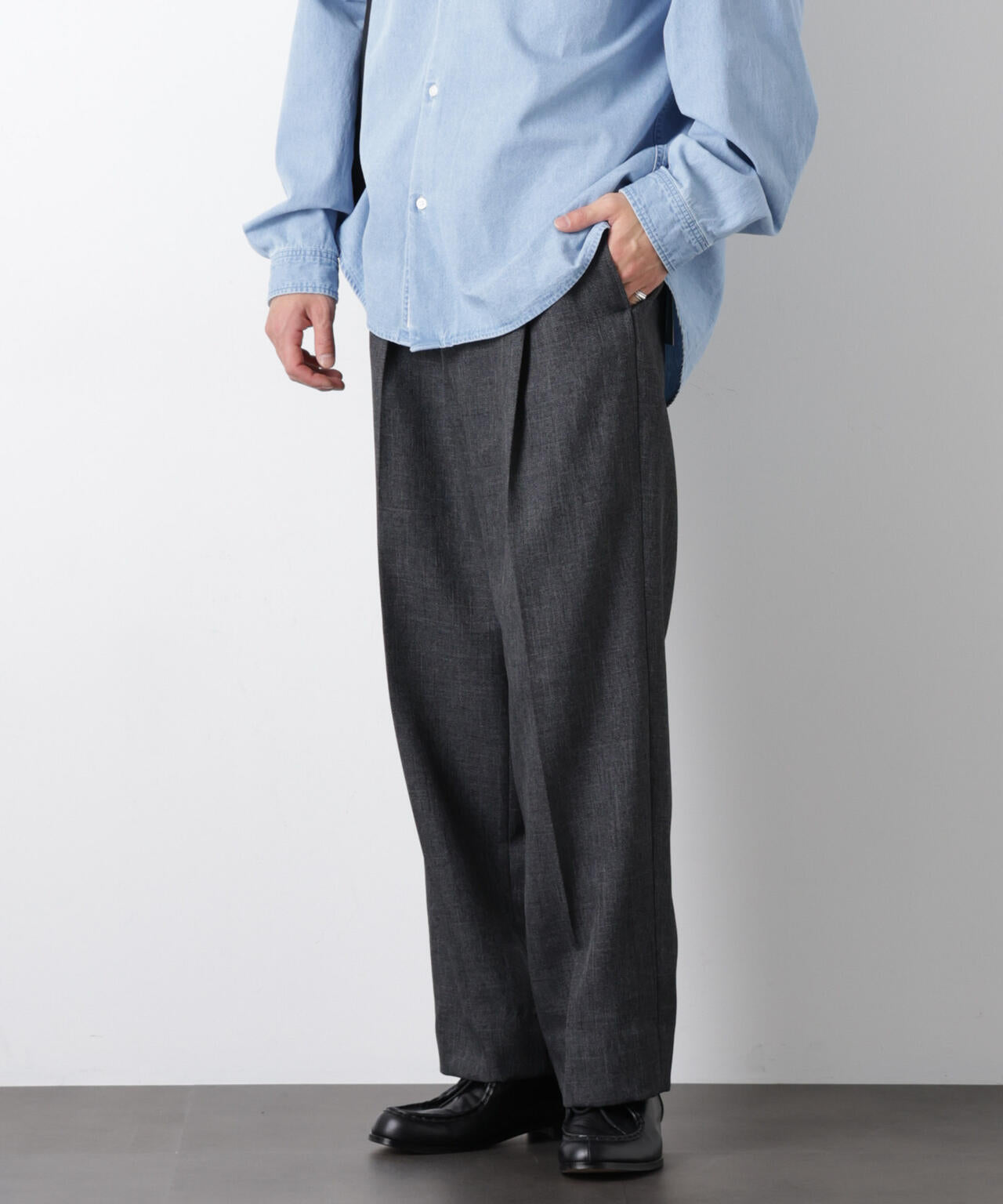 「大人のワイドパンツ」シャークスキンイージースラックス 6686127202