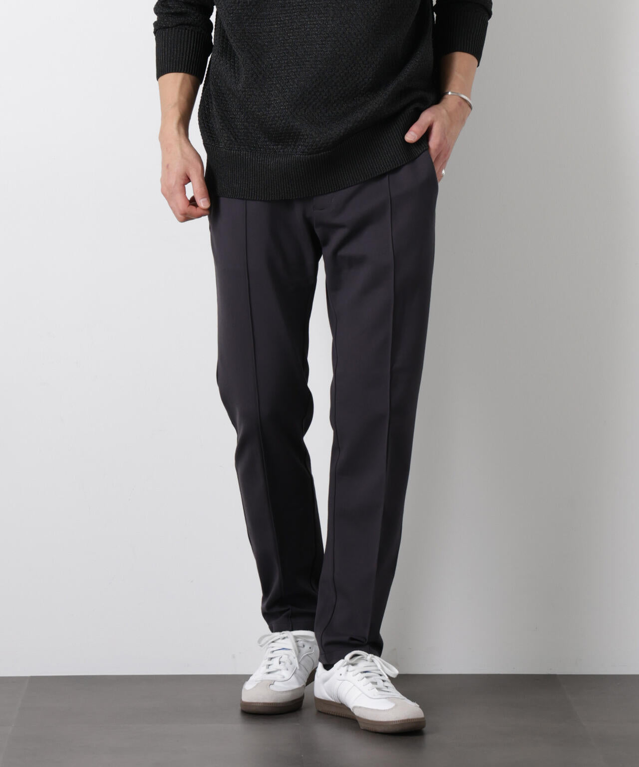 「モダンコンフォート」スリムイージースラックス