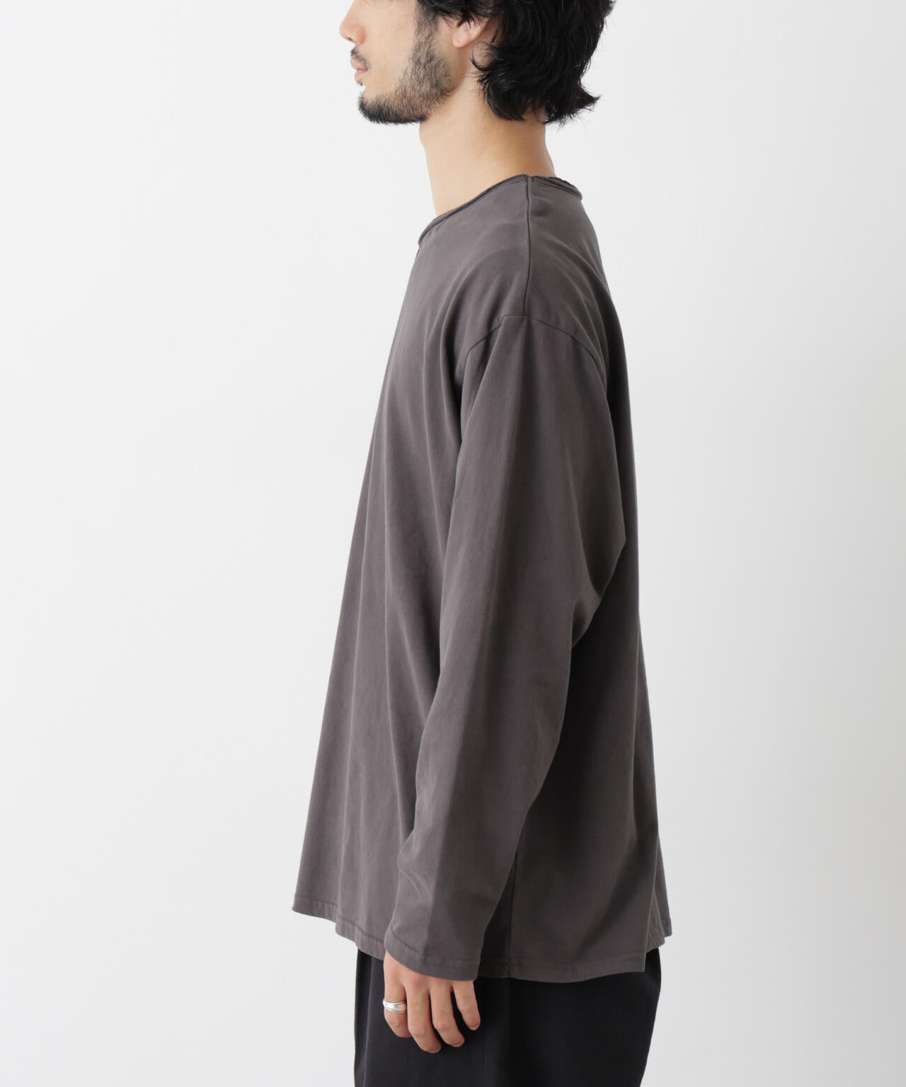 「surplus」デザインヘンリーネックTシャツ 長袖 6686223214