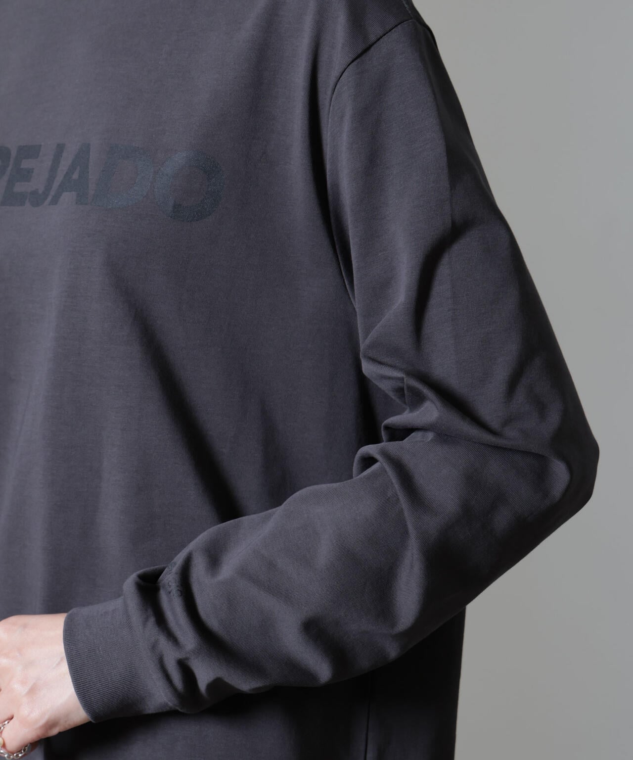 レタードロゴプリントロングスリーブTシャツ 6694223307