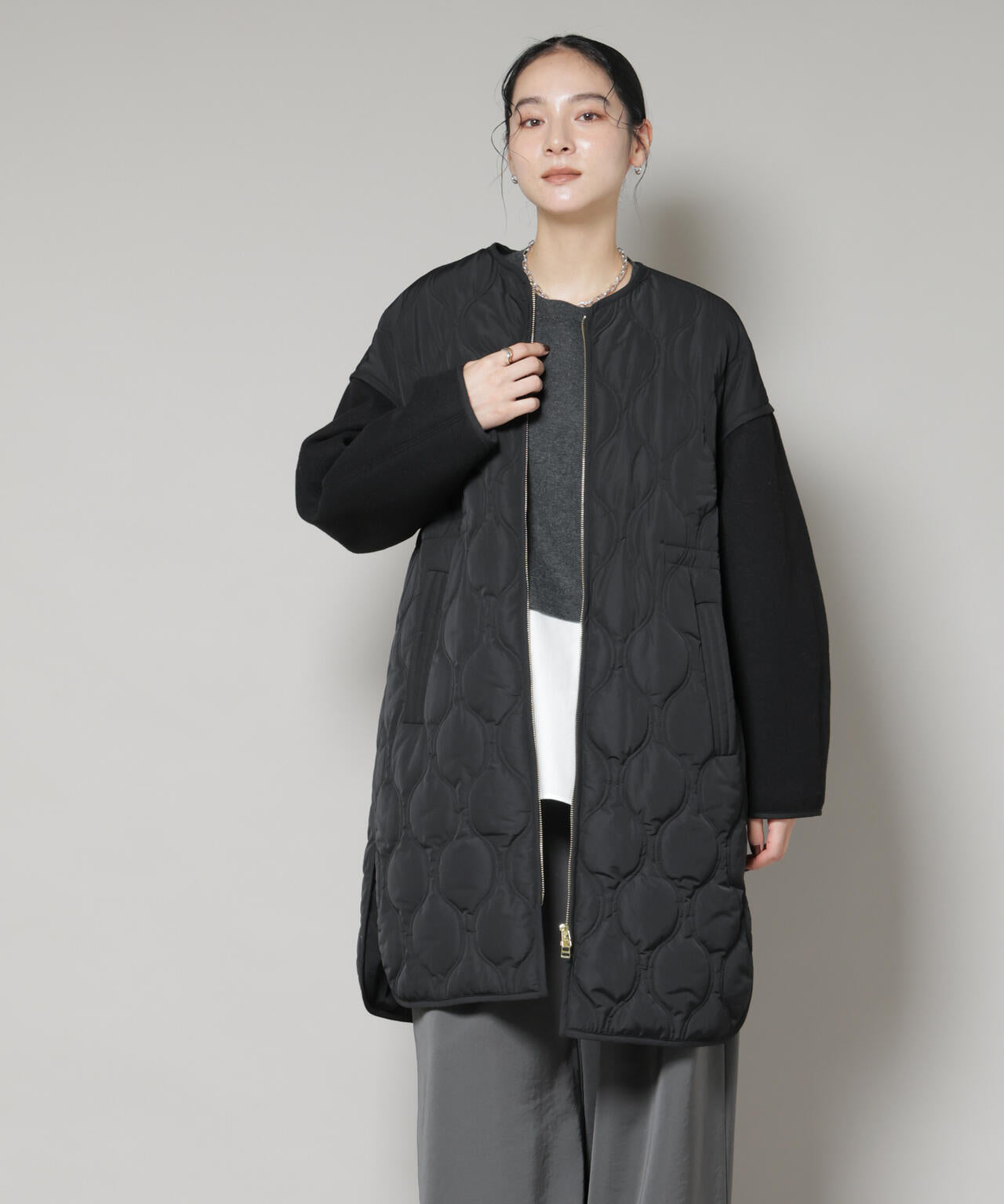 異素材コンビキルティングノーカラーコート 6695211305