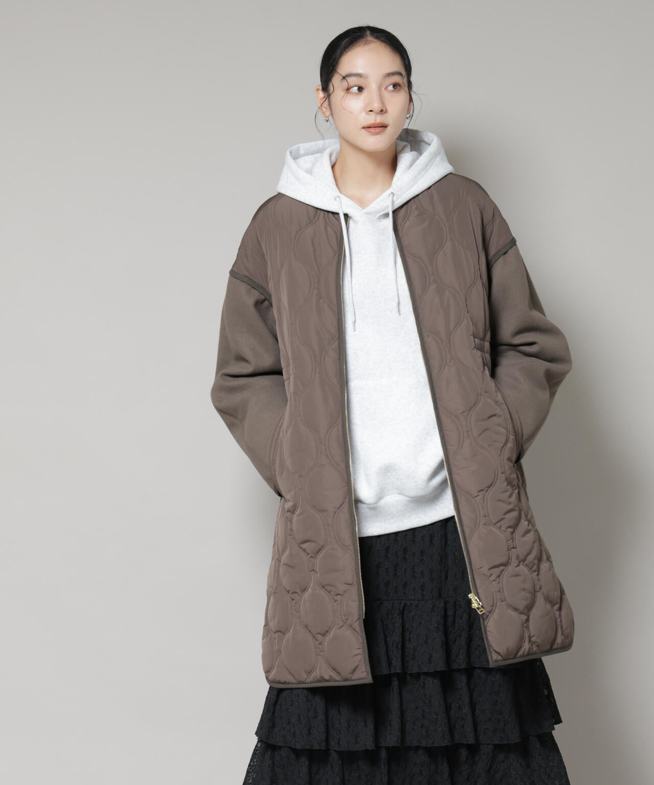 異素材コンビキルティングノーカラーコート 6695211305