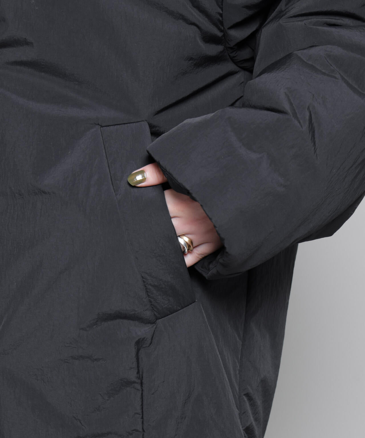 ETHERMALOFT(R)AEROGEL 中綿フードコクーンコート 6695211307