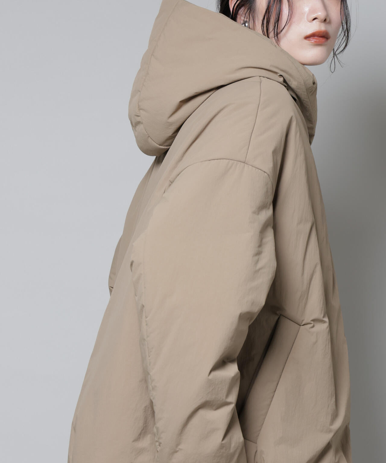 ETHERMALOFT(R)AEROGEL 中綿フードコクーンコート 6695211307