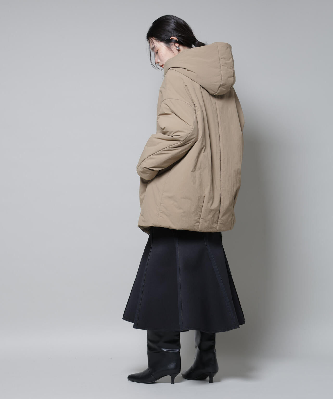 ETHERMALOFT(R)AEROGEL 中綿フードコクーンコート 6695211307