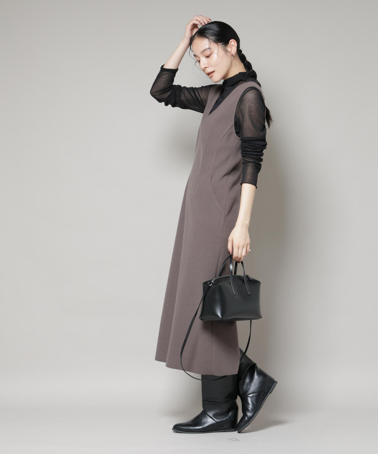 ニードルジャージーVネックワンピース 6695219320