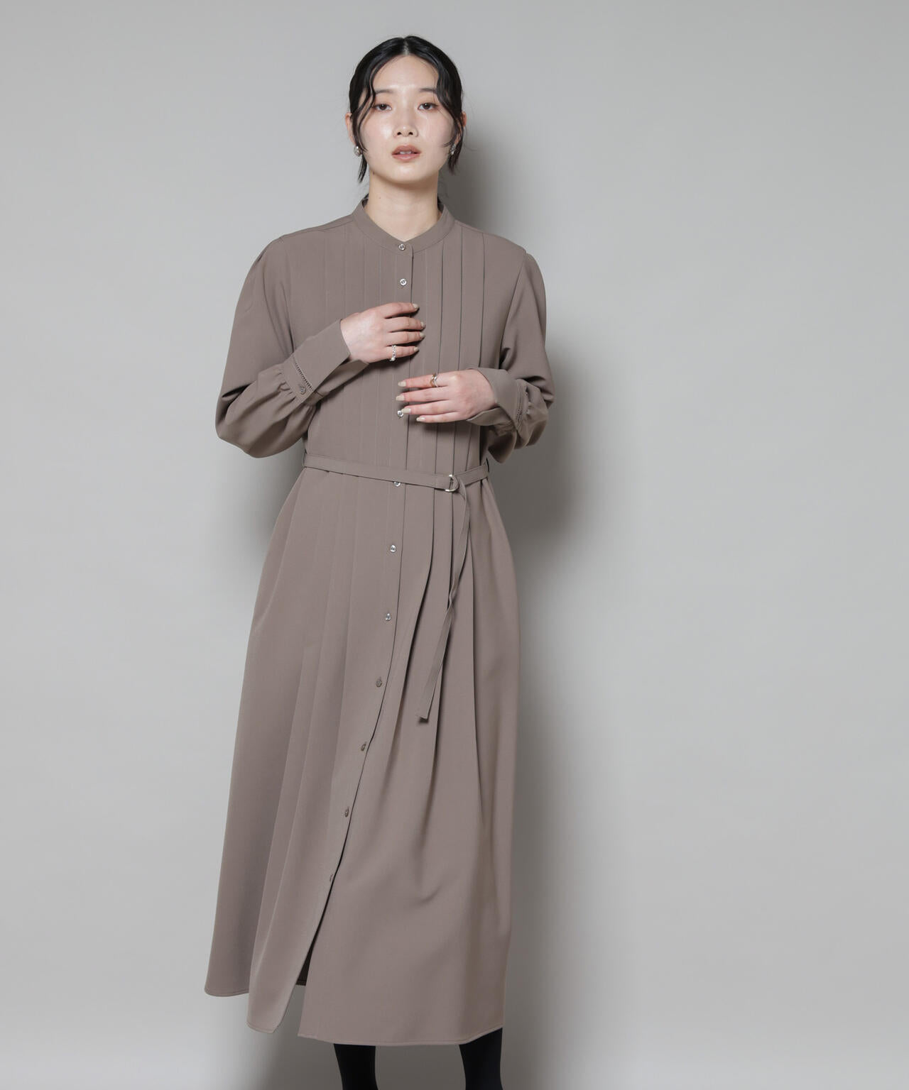 ダブルクロスベルト付きタックワンピース 6695219324