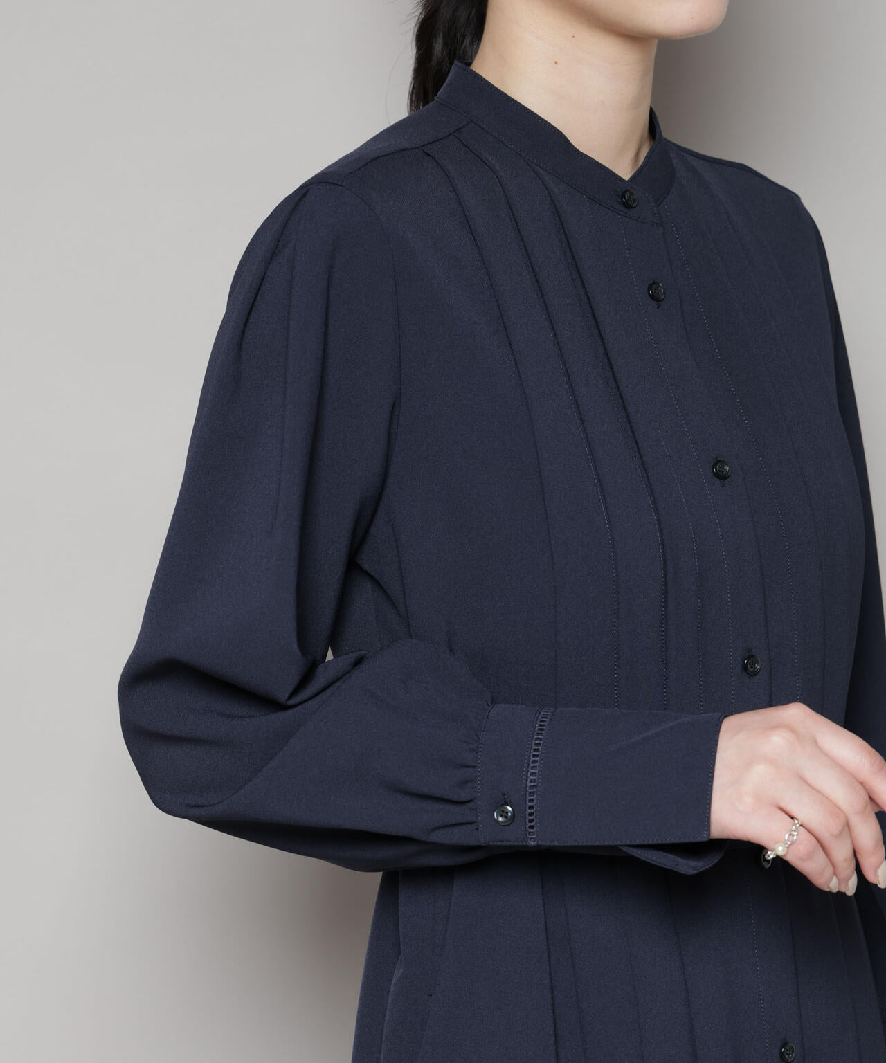 ダブルクロスベルト付きタックワンピース 6695219324