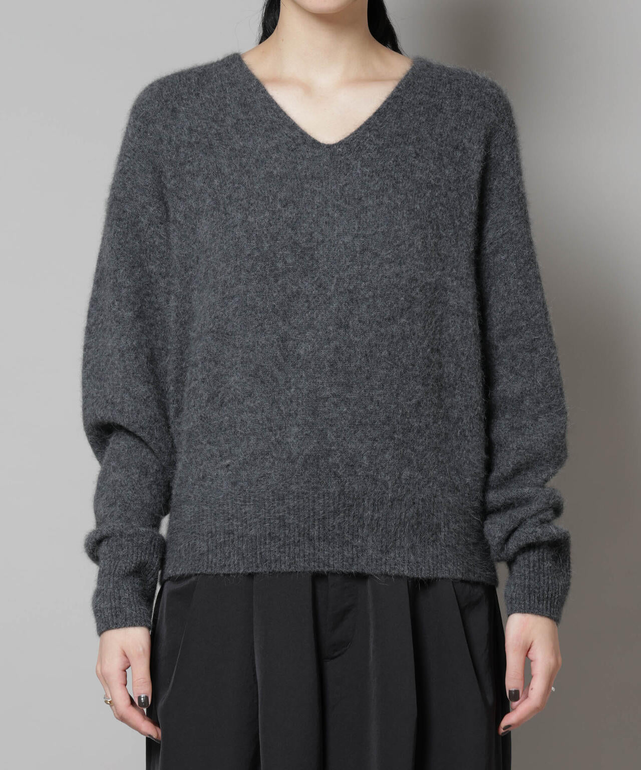 ウォッシャブルフォックスVネックニットプルオーバー 6695222308