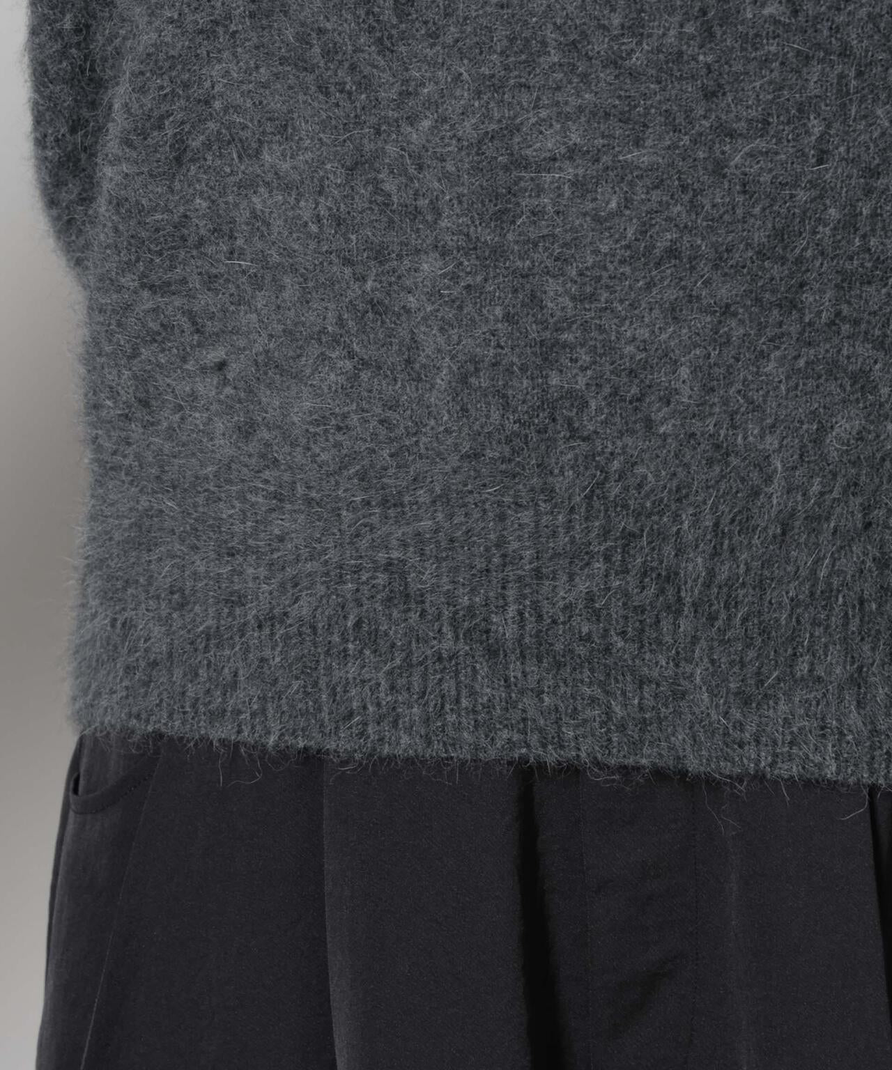 ウォッシャブルフォックスVネックニットプルオーバー 6695222308