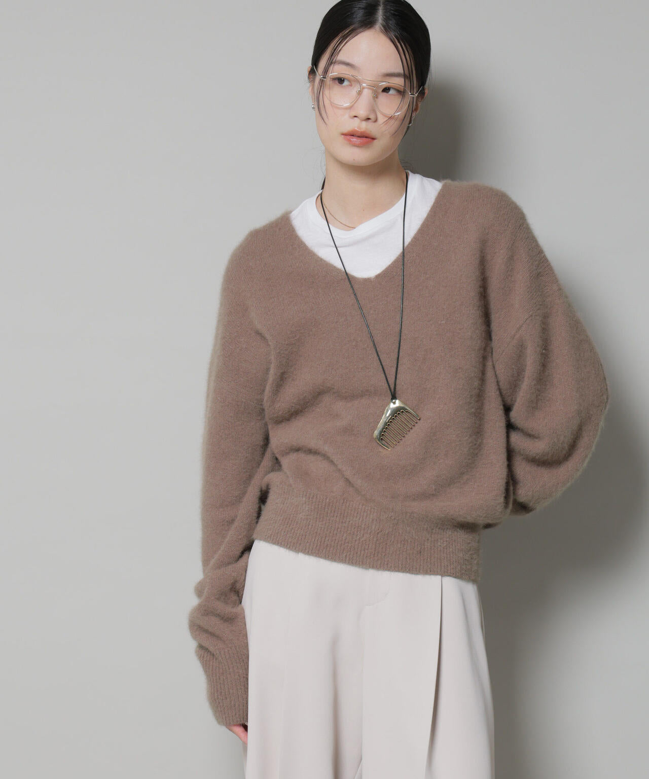 ウォッシャブルフォックスVネックニットプルオーバー 6695222308