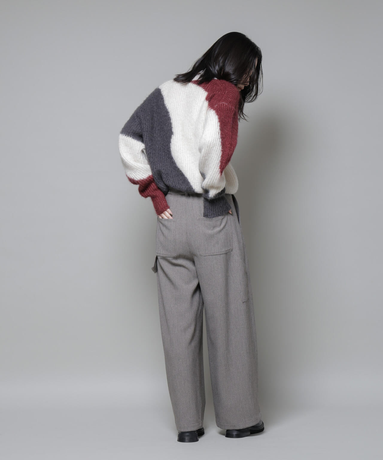 モヘヤ起毛カーブパターンブロッキングニット 6695222337