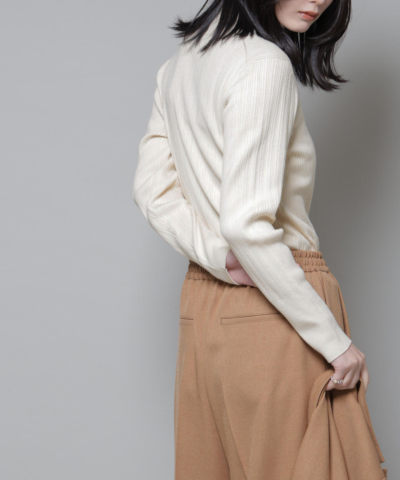 ホホバオイル加工ランダムリブタートルニット 6695222341