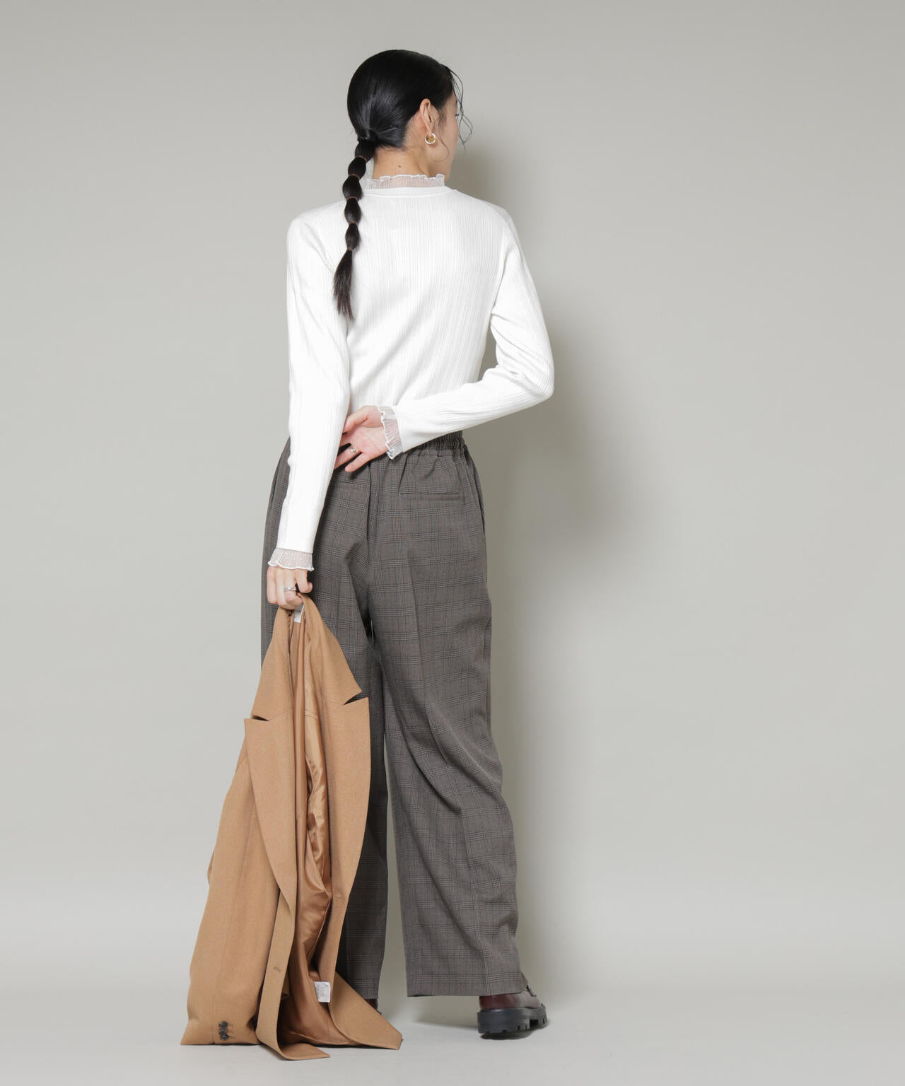 ホホバオイル加工チュールフリル付きランダムリブニット 6695222342