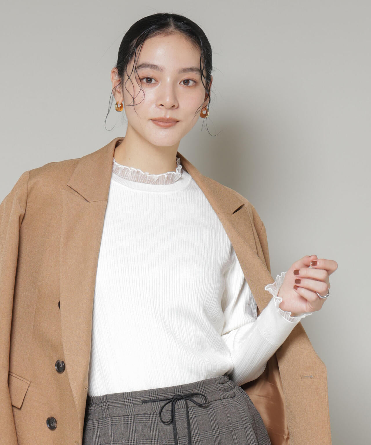 ホホバオイル加工チュールフリル付きランダムリブニット 6695222342