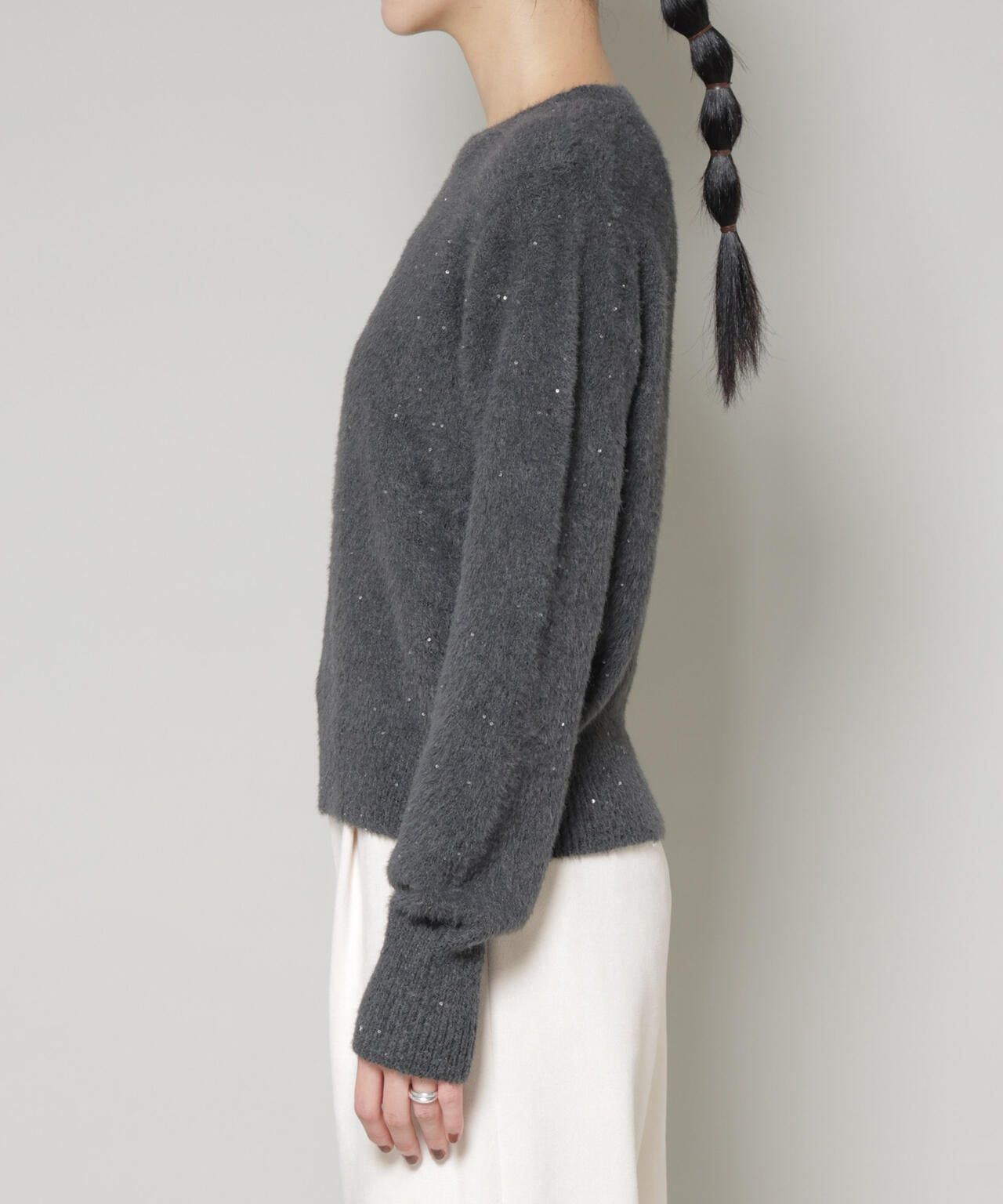 スパンコールフェザーニットプルオーバー 6695222343