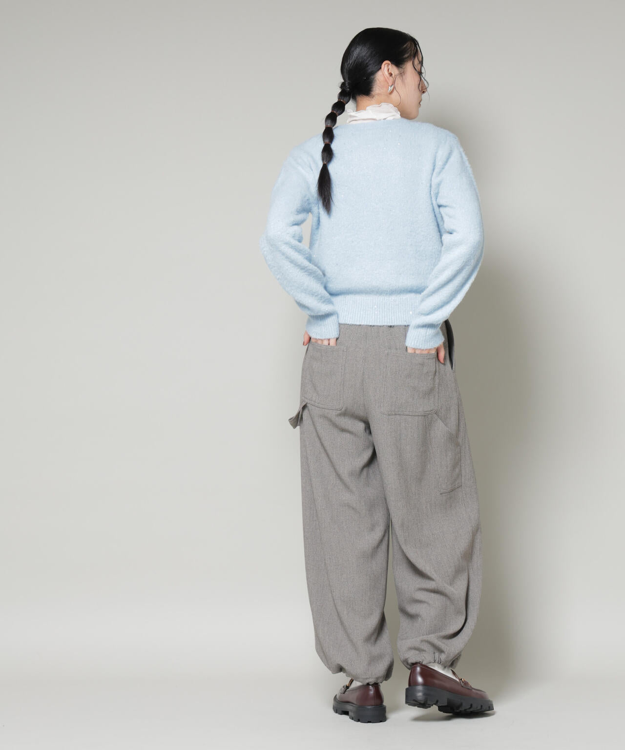 スパンコールフェザーニットプルオーバー 6695222343