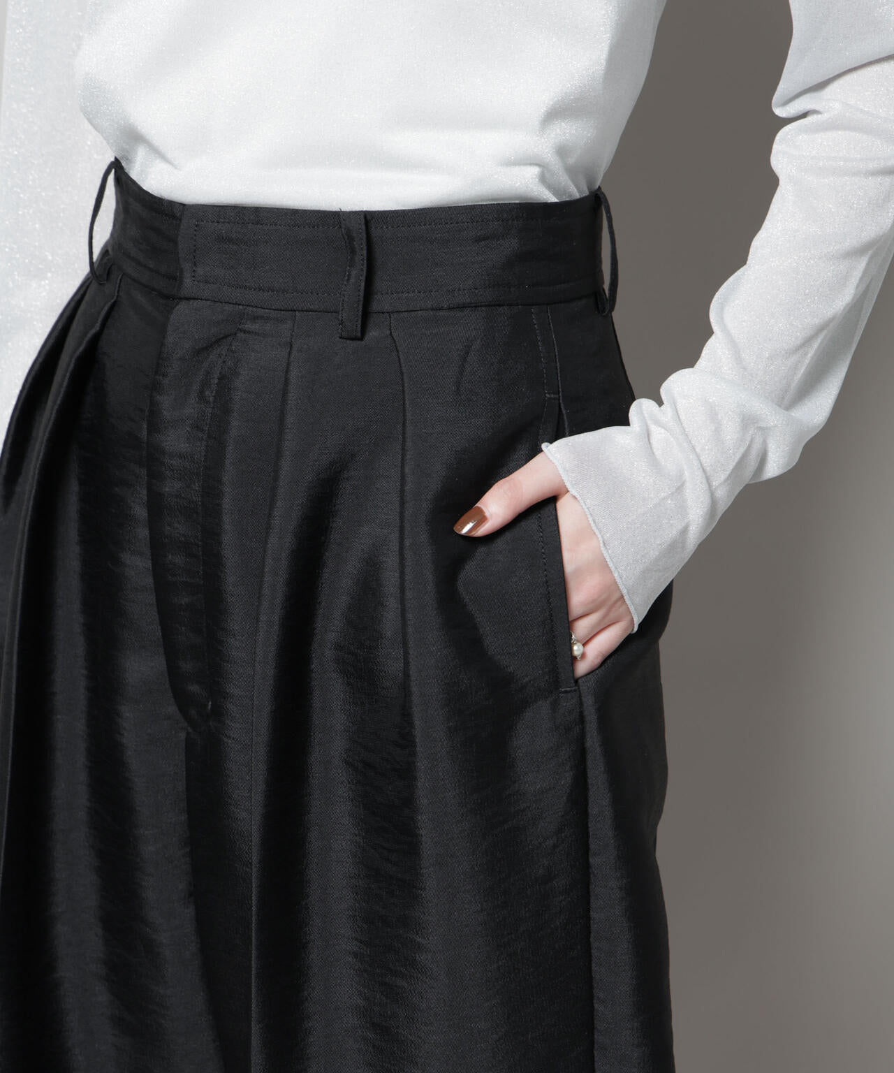 ツイルウェーブタックバレルパンツ 6695227309