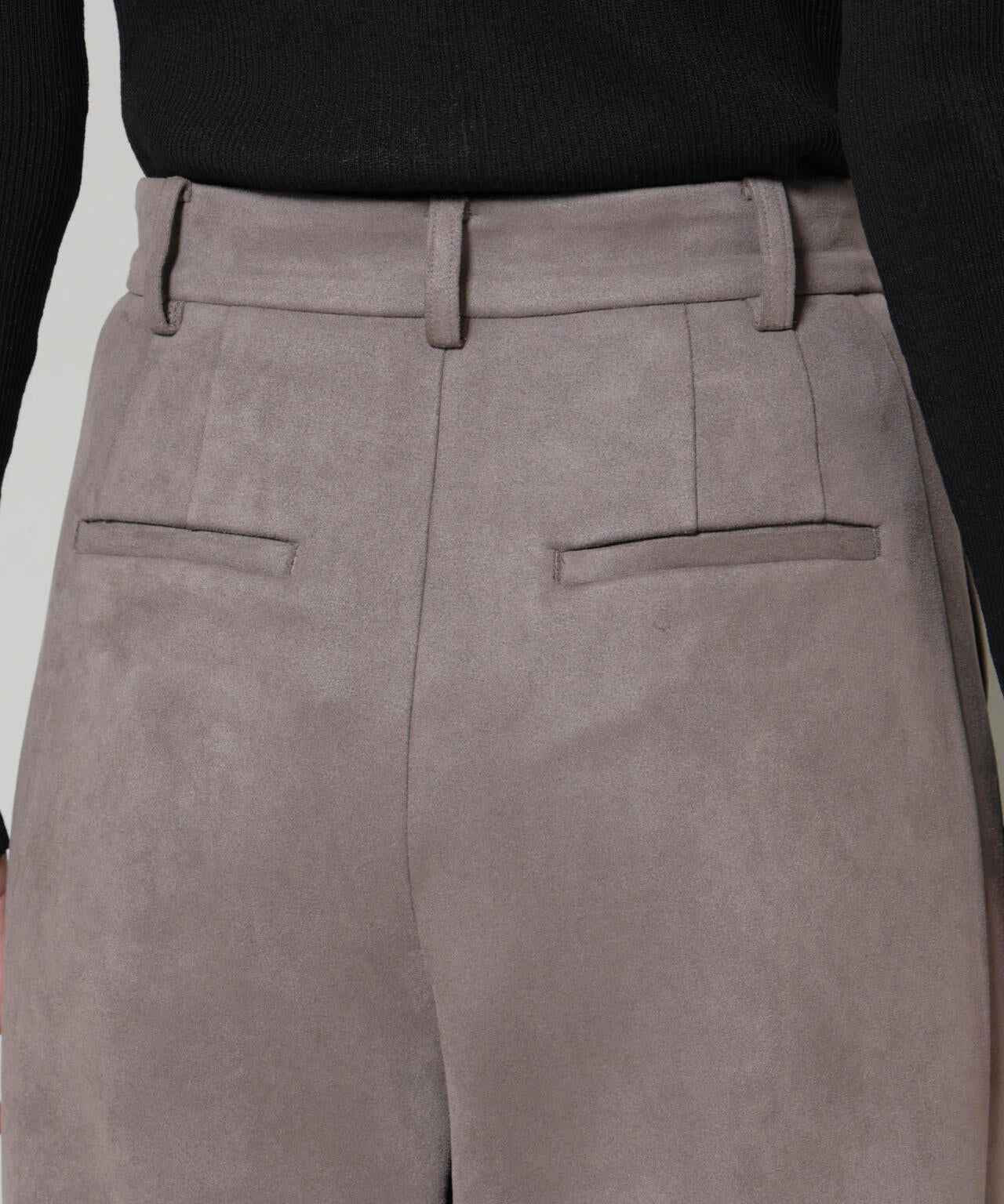 フェイクスエードタックパンツ 6695227322