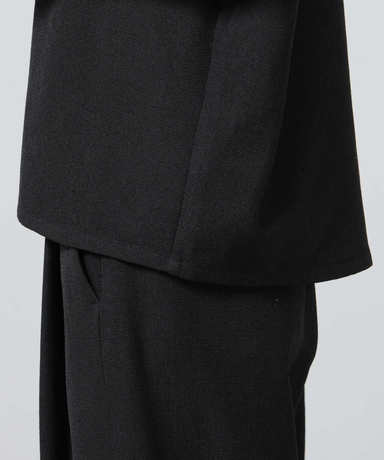 「Meaningful Continuity」coveross(R)EOSブッチャーノースリブラウス×パンツセットアップ 6696119307