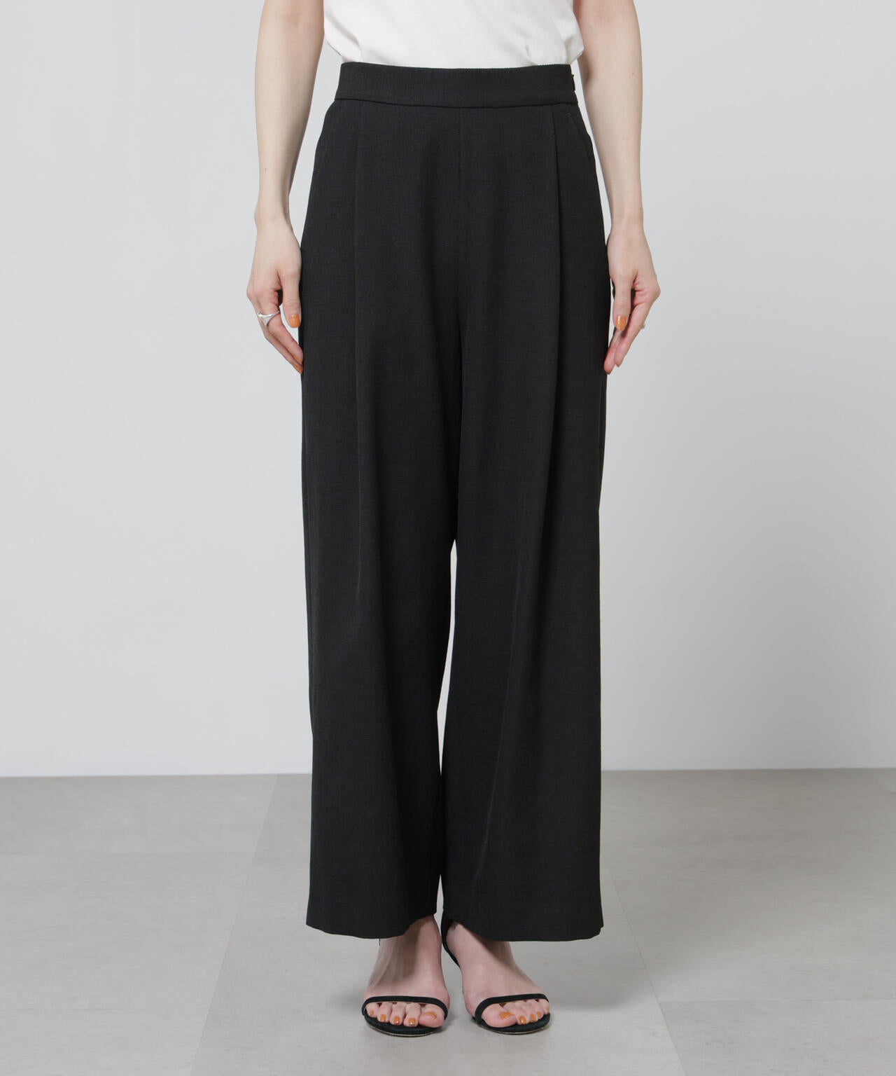 「Meaningful Continuity」coveross(R)EOSブッチャーノースリブラウス×パンツセットアップ 6696119307