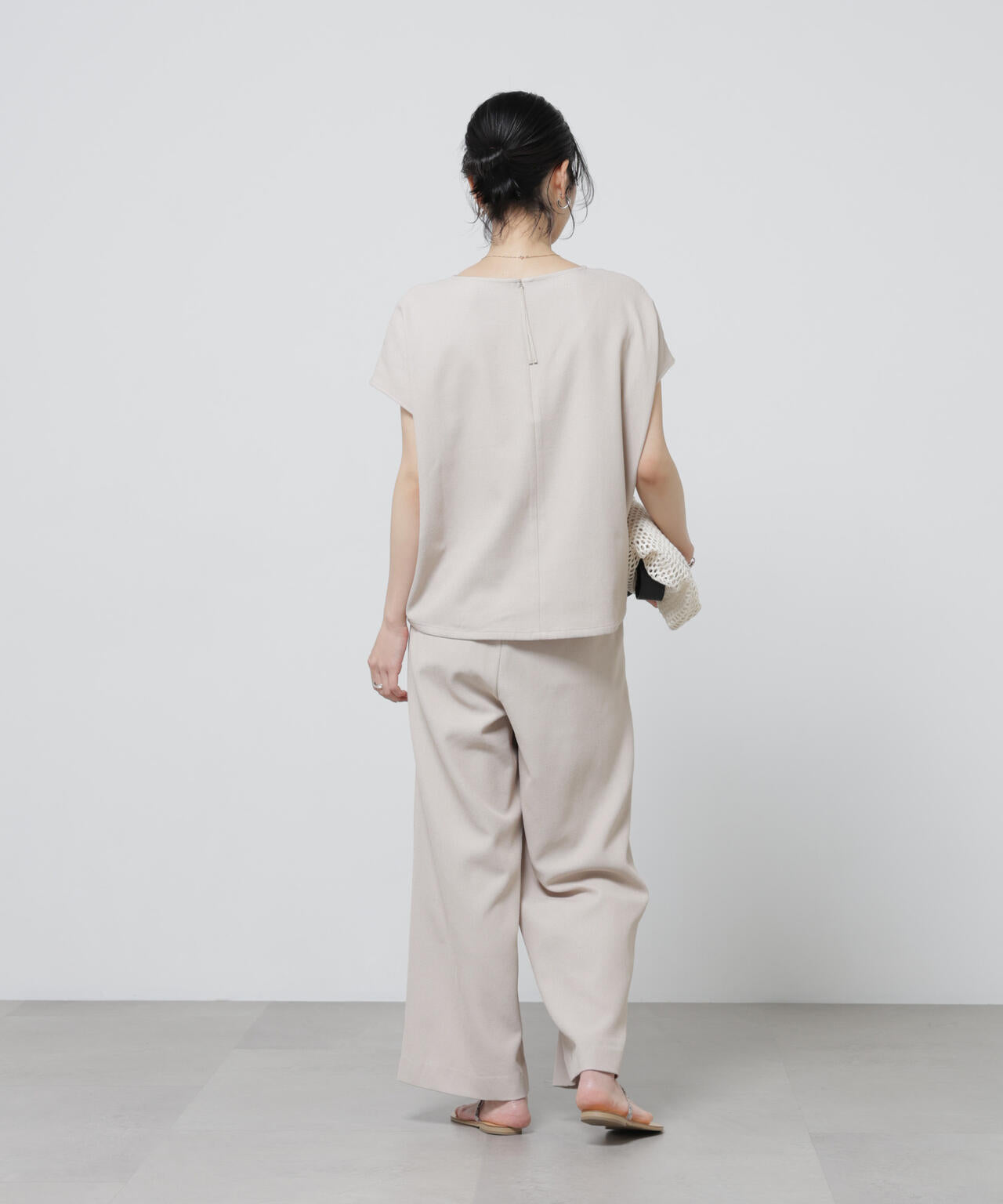 「Meaningful Continuity」coveross(R)EOSブッチャーノースリブラウス×パンツセットアップ 6696119307