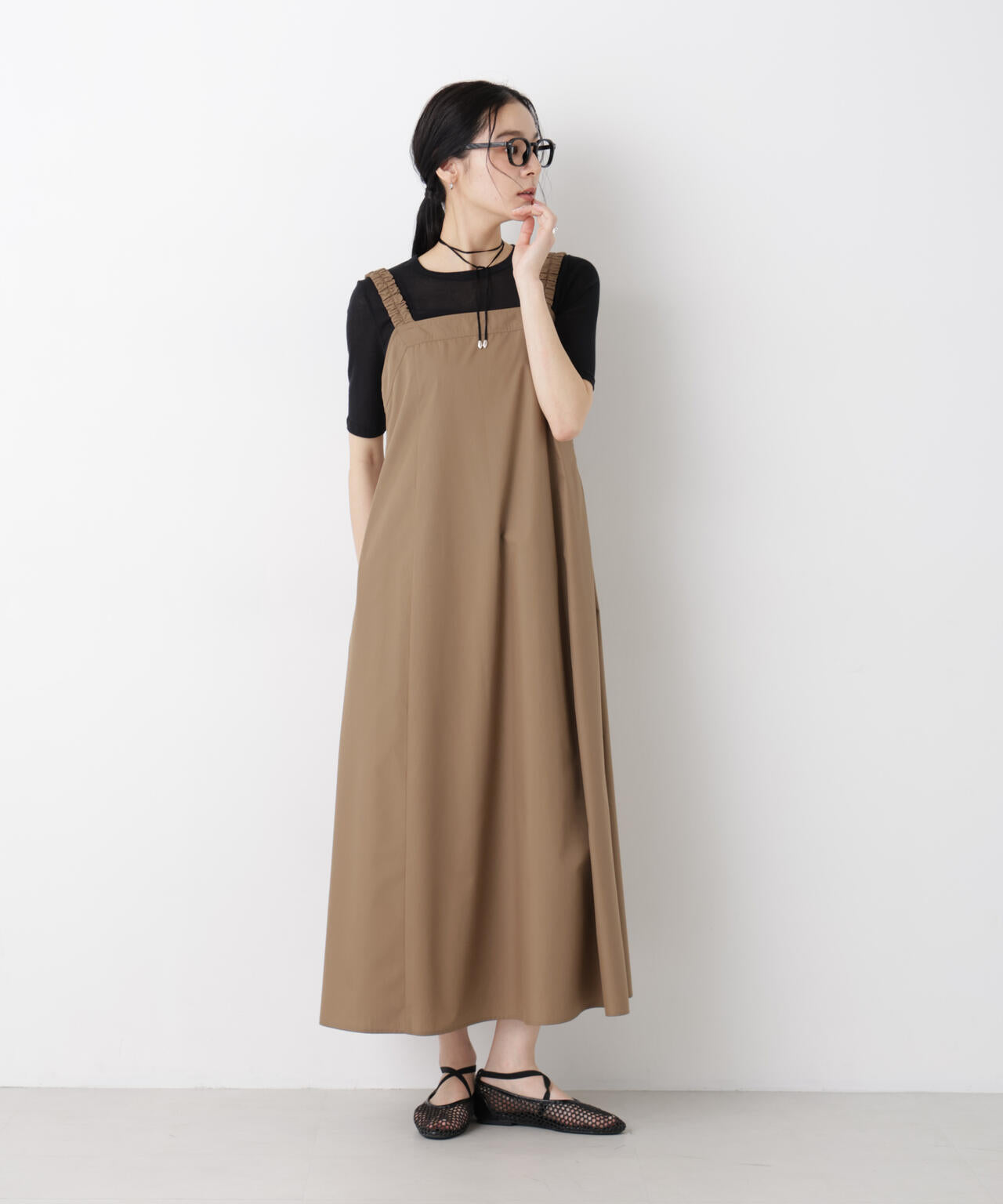 ギャザーストラップコットンフレアワンピース
