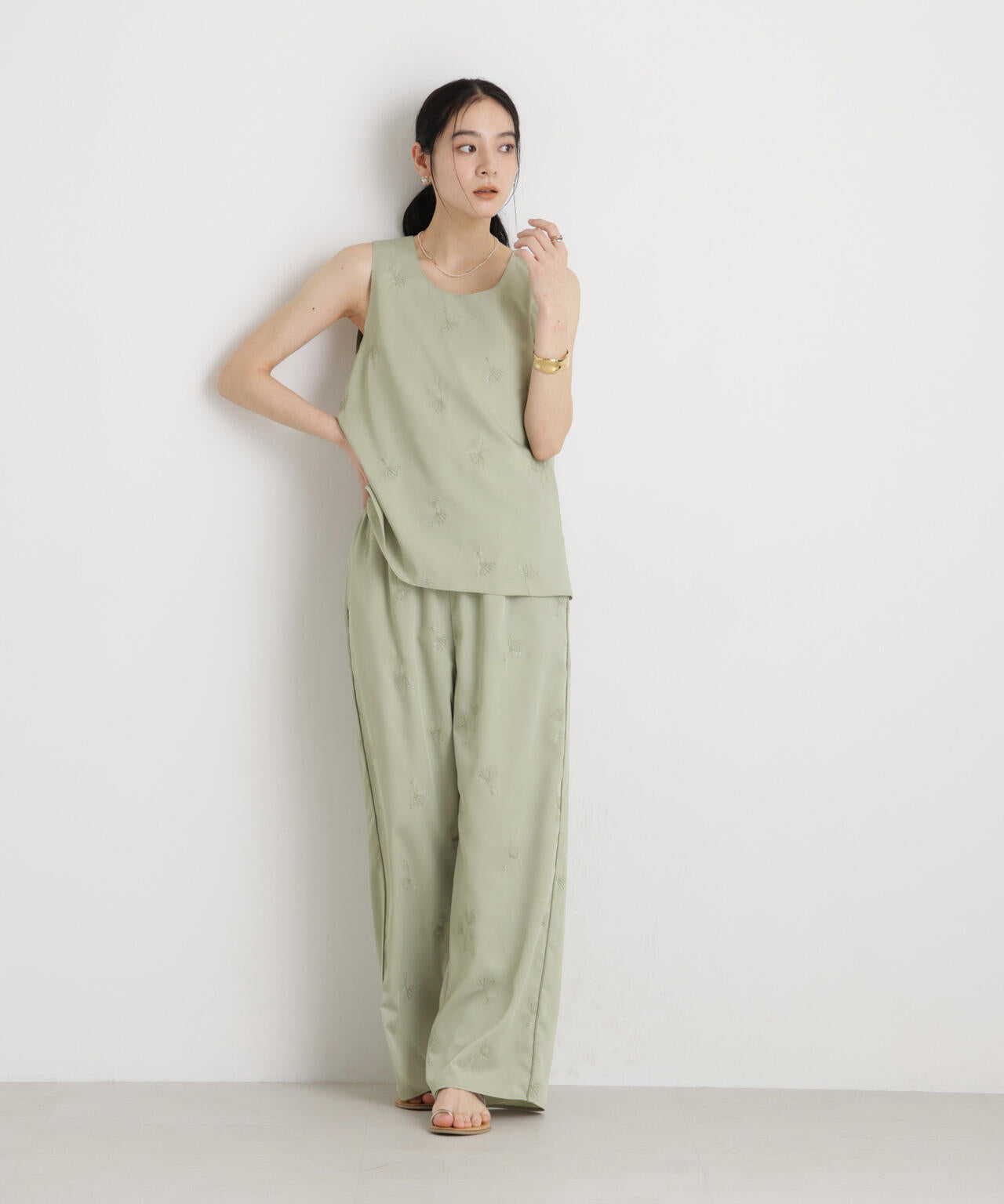 刺繍ツイルタンクブラウス(セットアップ可) 6696121306