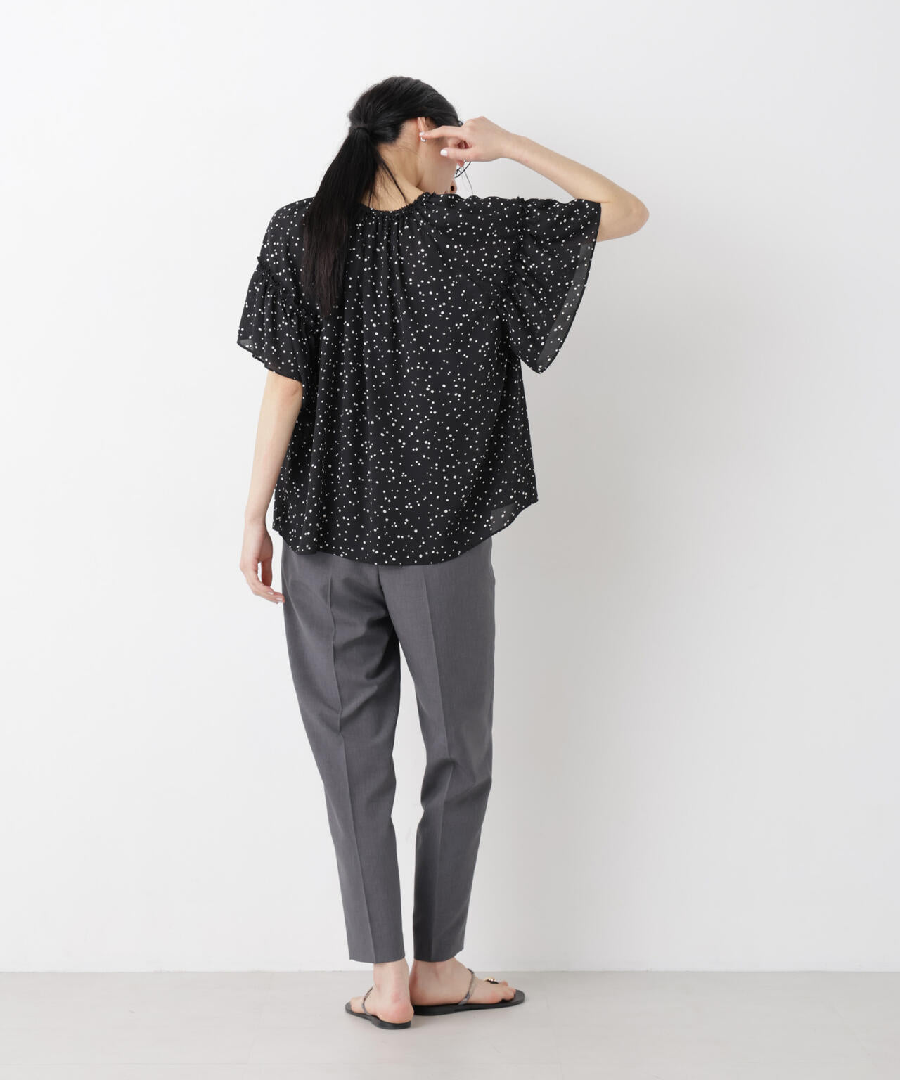 ドットプリントギャザーブラウス 6696121309