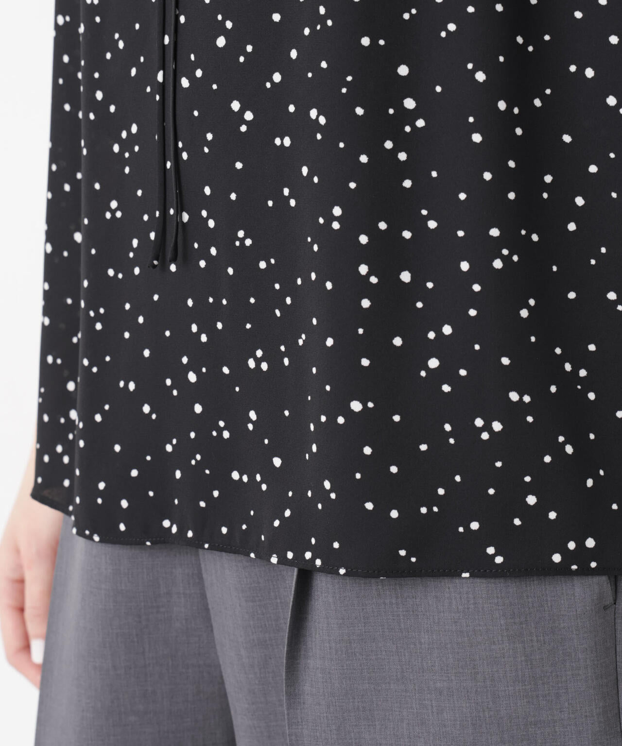 ドットプリントギャザーブラウス 6696121309