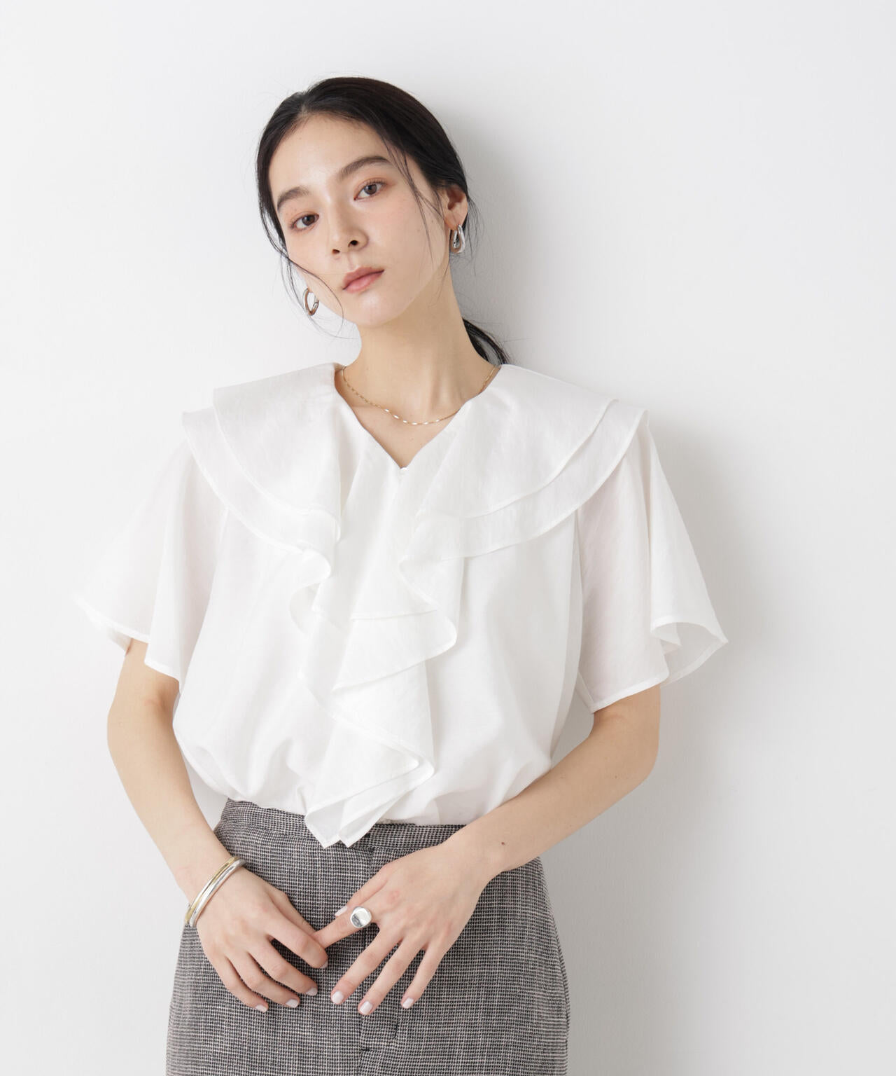 168cm　B:81 W:60 H:89 着用サイズ：F