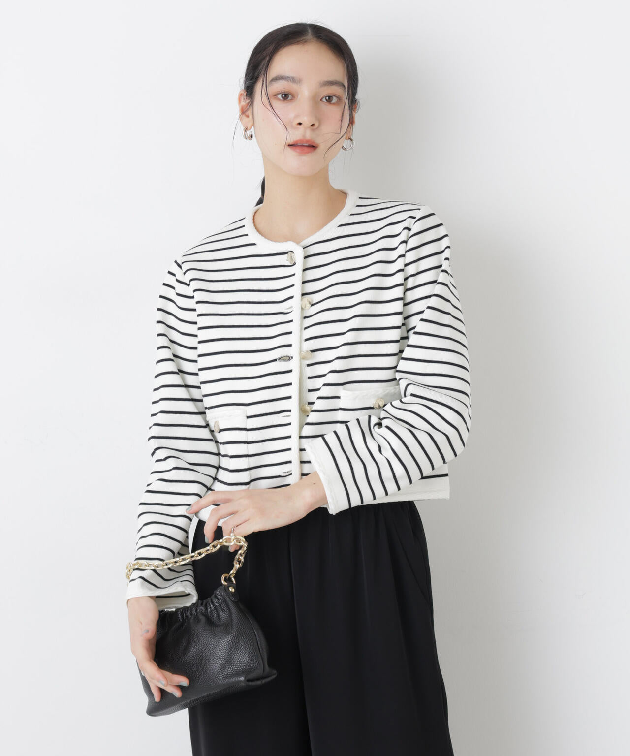 ゴールドボタンニットジャケット