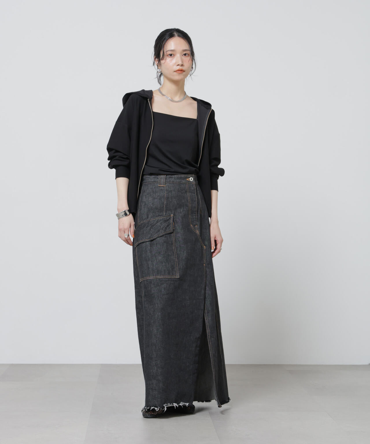 「Meaningful Continuity」coveross(R)ツイル調冷感プレーティング天竺パーカー 6696123303