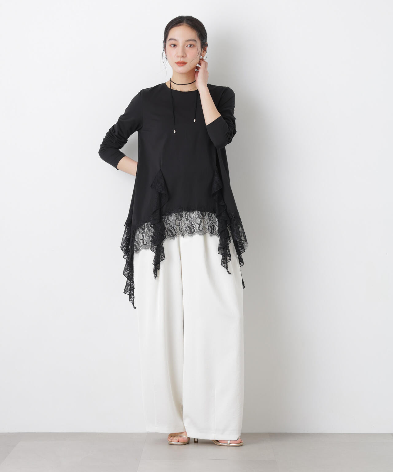 レースラッフルヘムカットトップス 6696123304