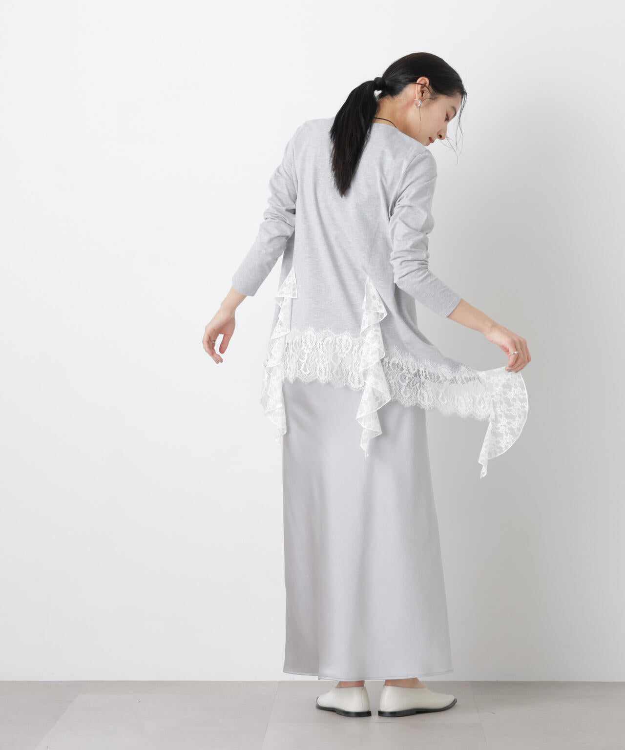 レースラッフルヘムカットトップス 6696123304