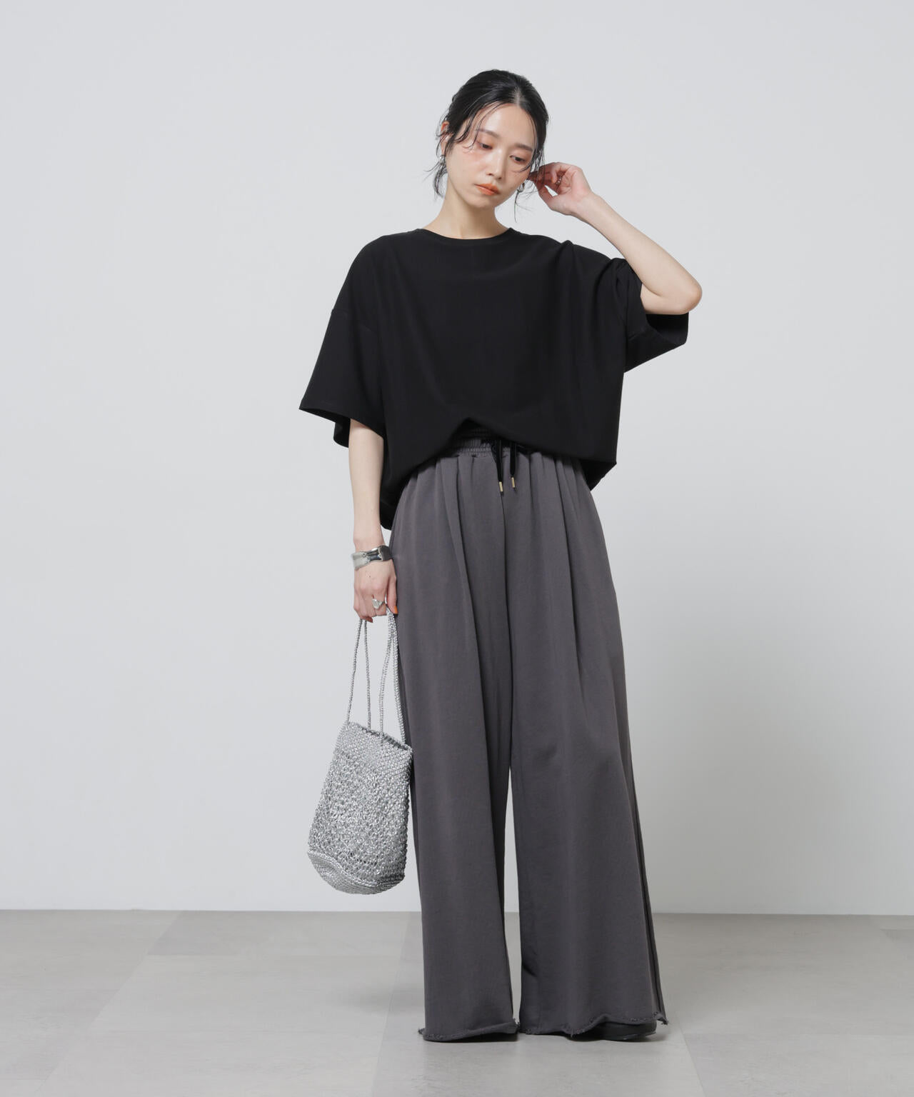 「Meaningful Continuity」coveross(R)ツイル調冷感プレーティング天竺Tシャツ 6696124314