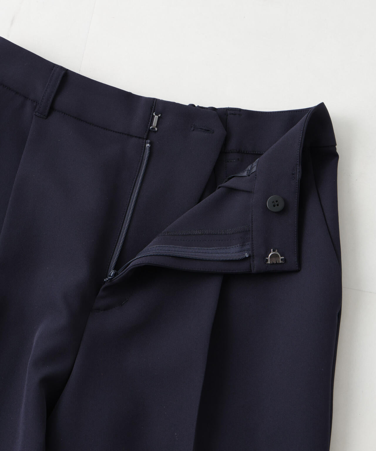 デイリーファンクション タックテーパードパンツ(セットアップ可) 6696127300